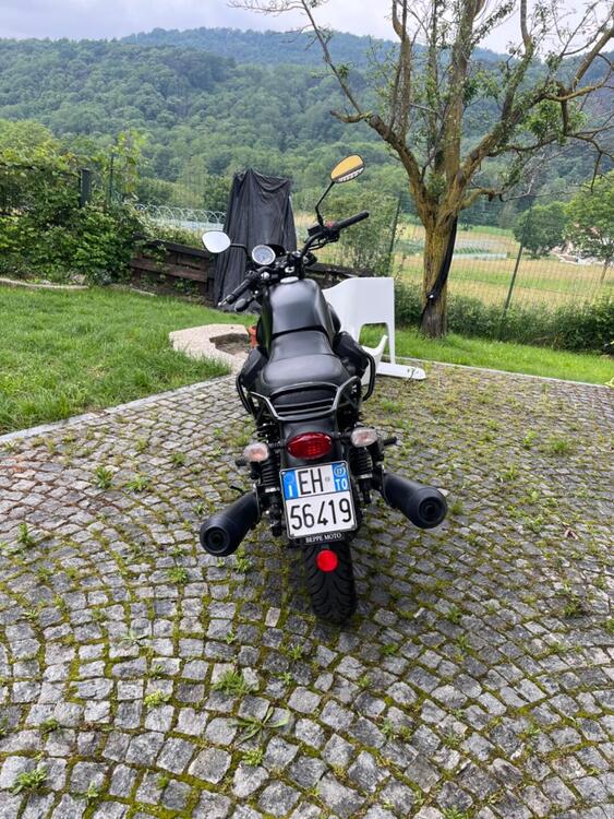 Moto Guzzi V7 III Stone (2017 - 20) (4)