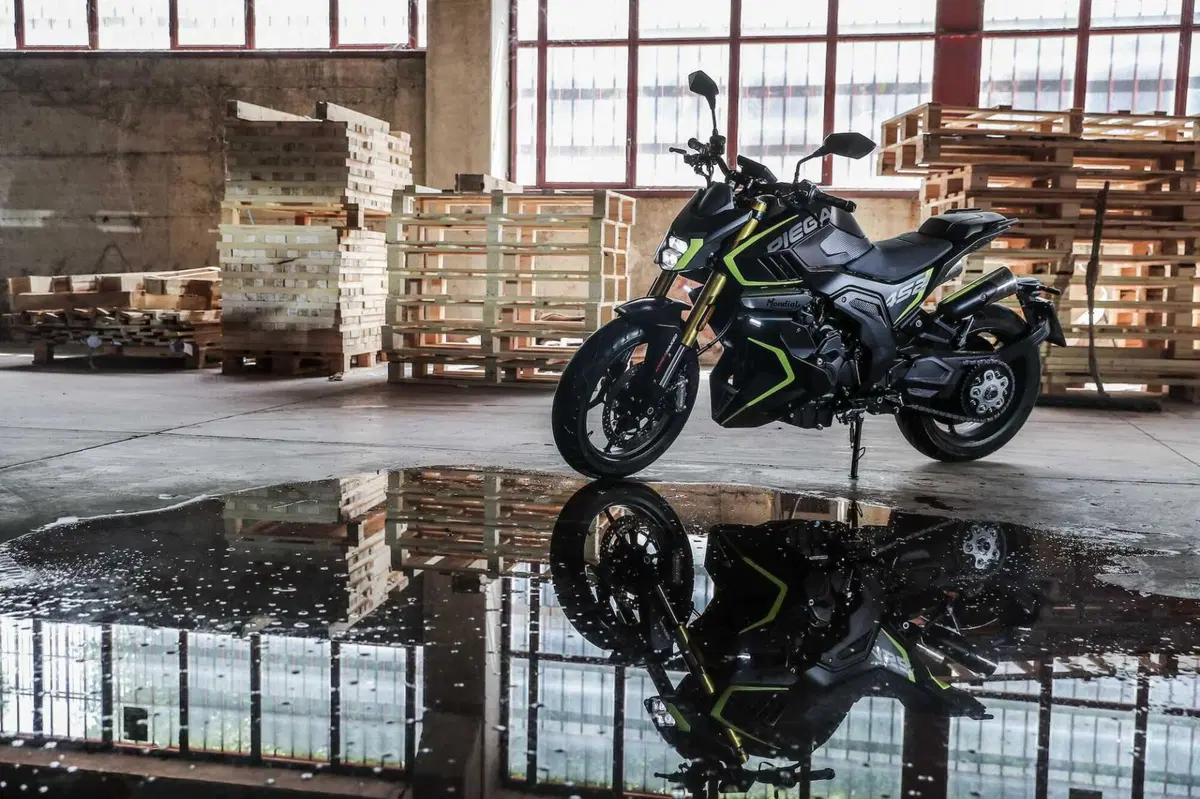 F.B Mondial Piega 452: la Piccola pensa in grande (24)