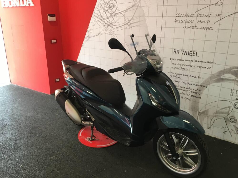 Piaggio Beverly 300 ABS-ASR (2021 - 24) (3)