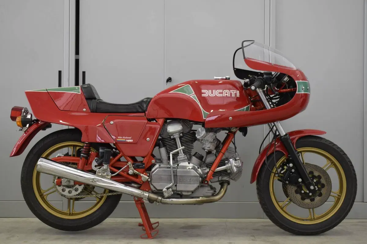 Ducati MHR 900