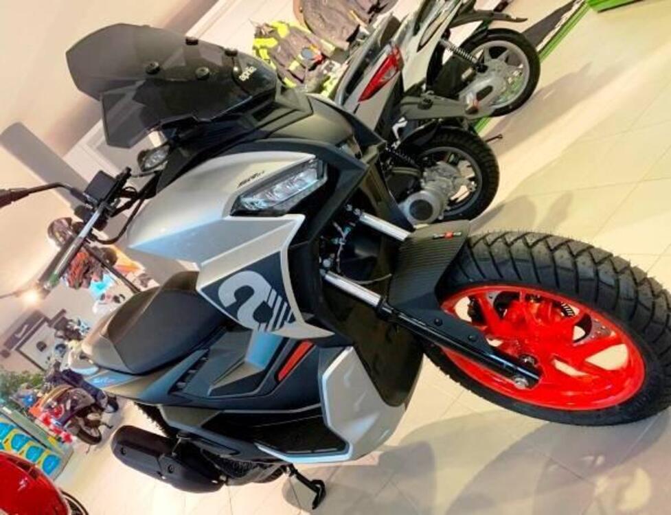 Aprilia SR 200 GT Sport (2022 - 24) (3)