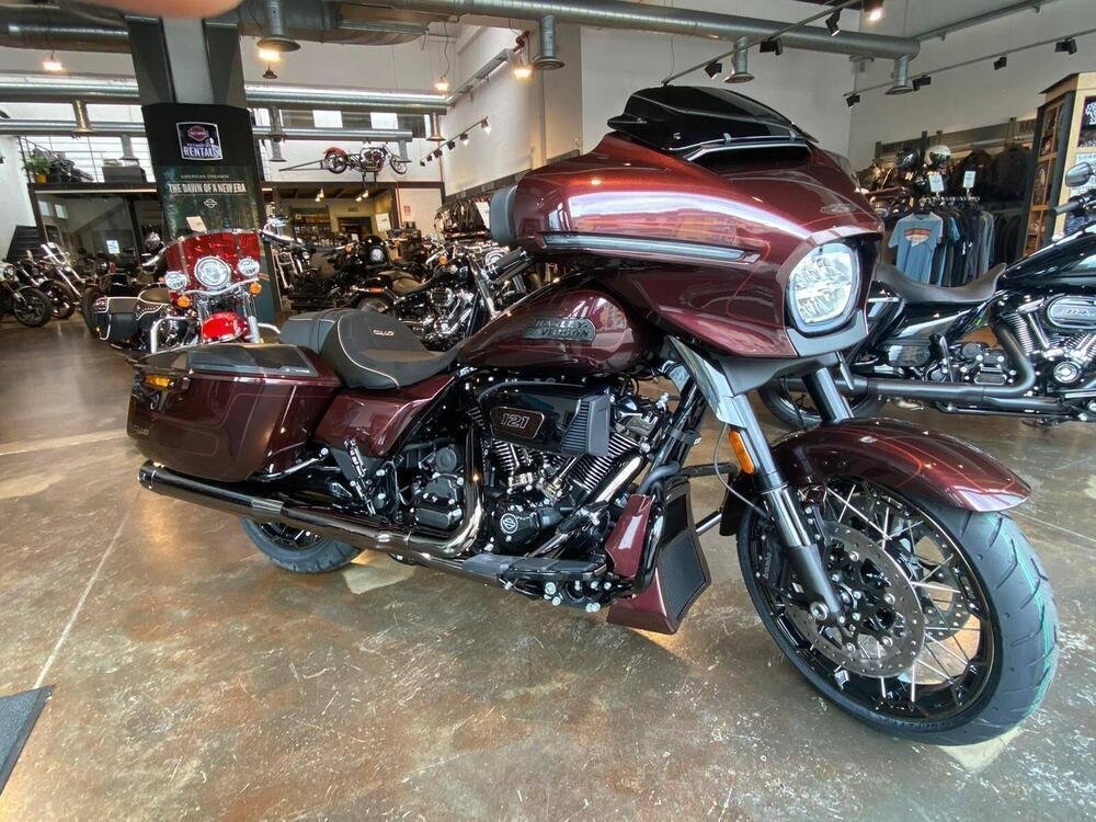 Harley-Davidson CVO Street Glide (2024) (2)