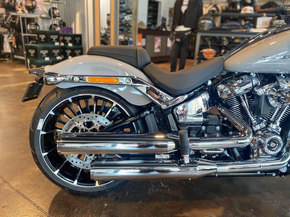 Harley-Davidson Breakout 117 (2023 - 24) (4)