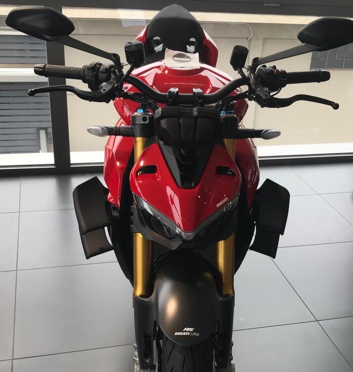 Ducati Streetfighter V4 1100 S (2020) (4)