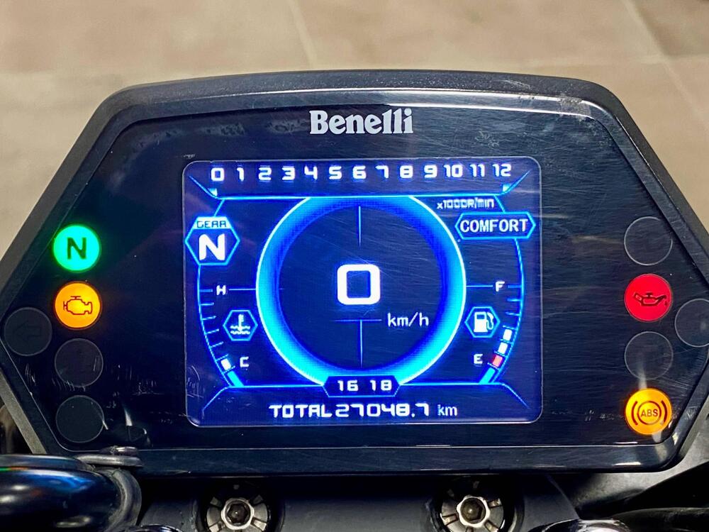 Benelli 502 C (2019 - 20) (5)