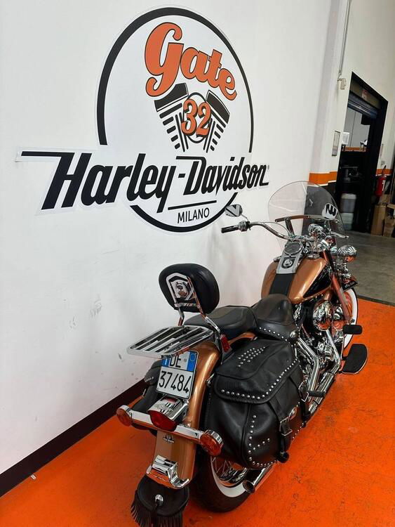 Harley-Davidson 1584 Heritage Classic (2008 - 10) - FLSTC (3)