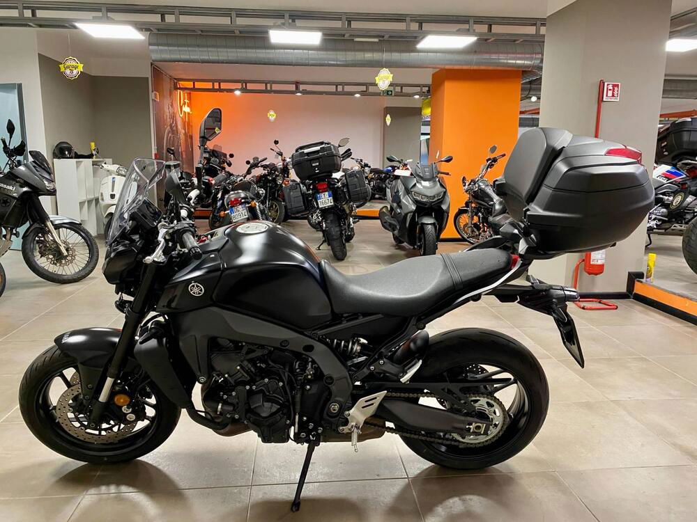 Yamaha MT-09 (2021 - 23) (4)