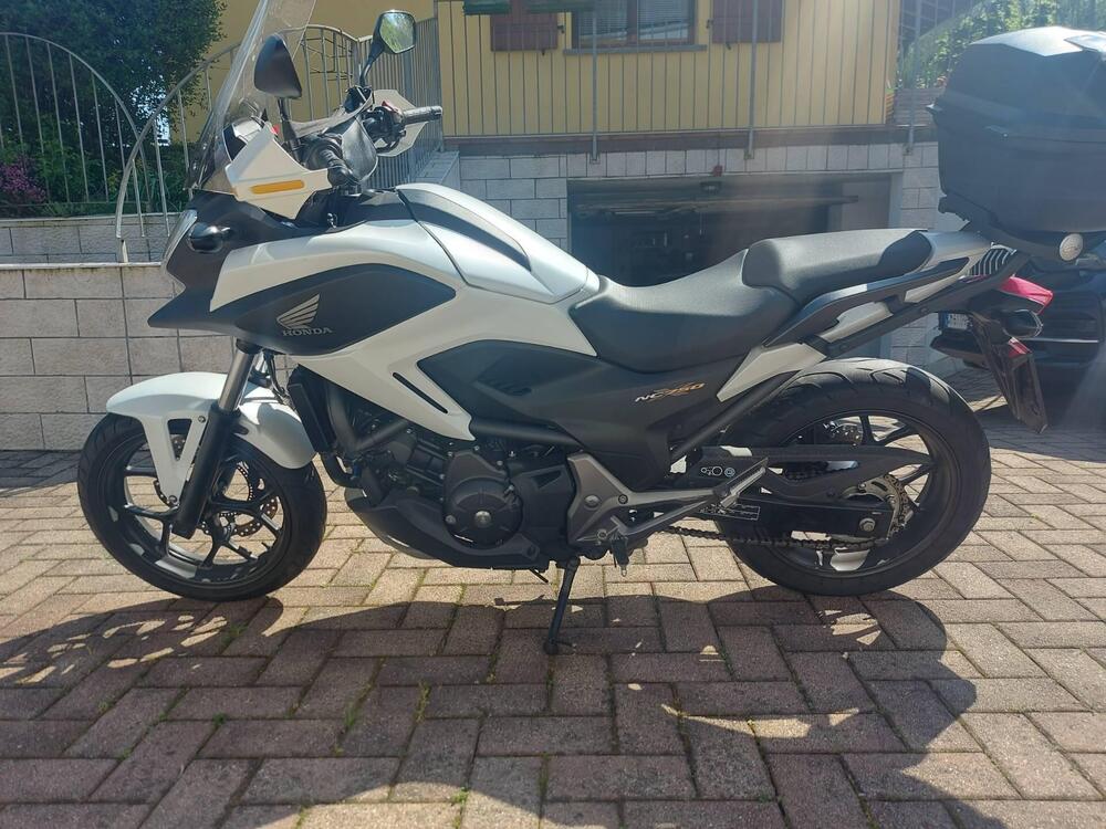 Honda NC 750 X DCT ABS (2016 -17) (2)