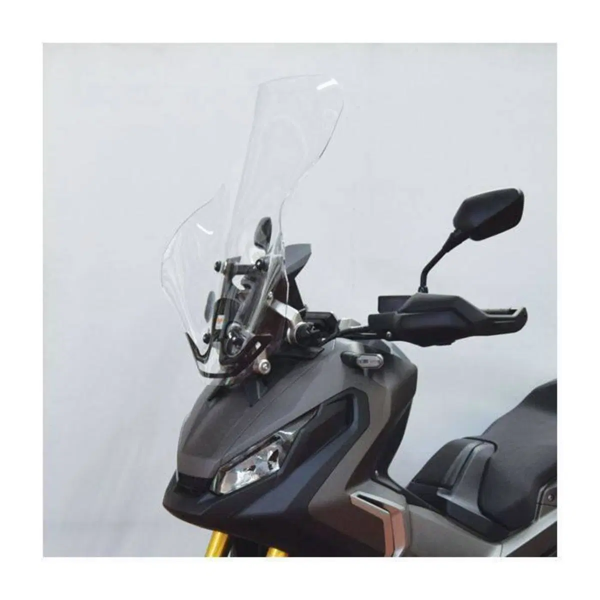 Parabrezza Isotta per X ADV (3)