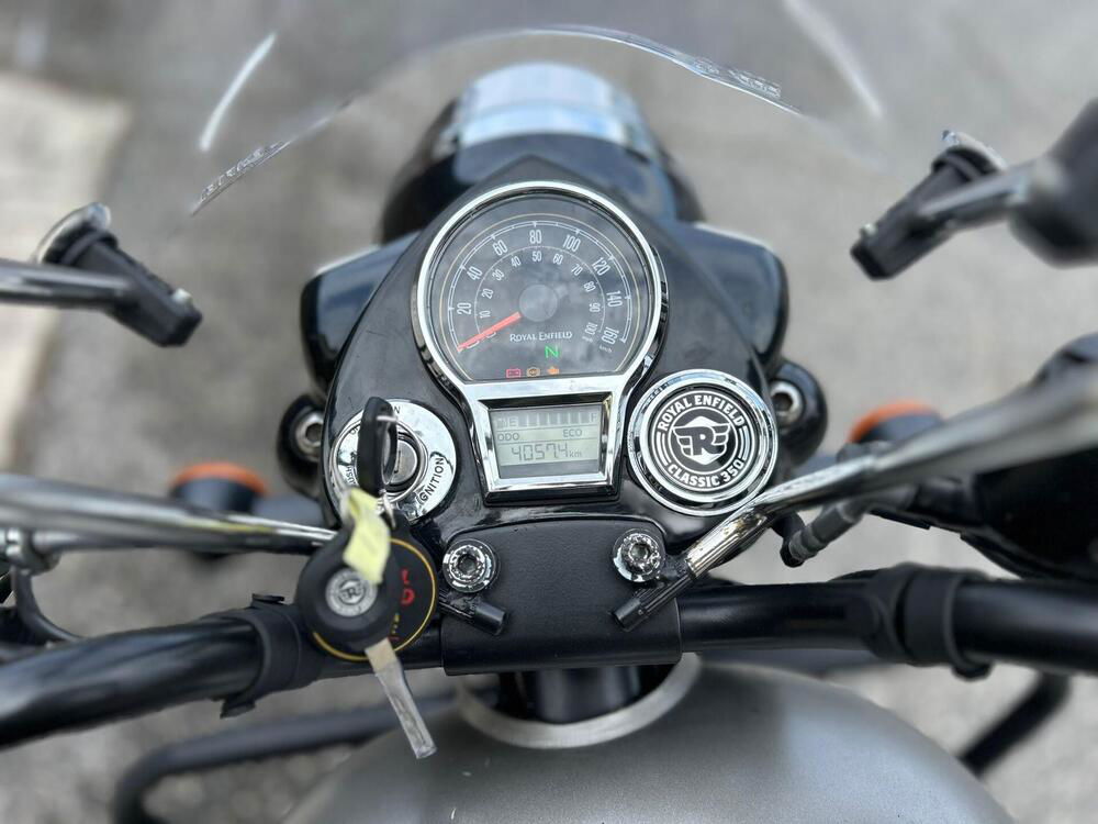 Royal Enfield Classic 350 (2021 - 24) (5)