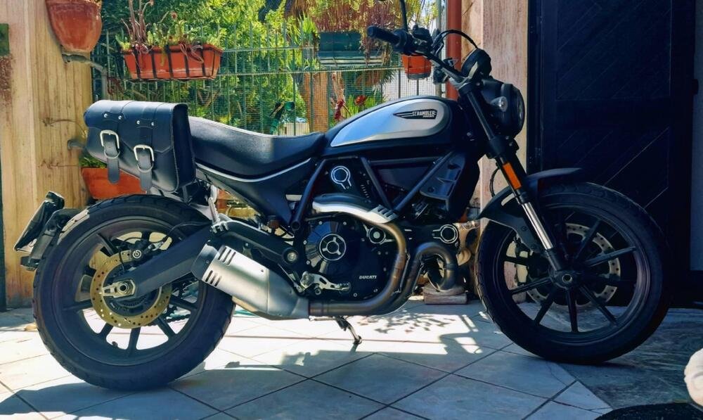 Ducati Scrambler 800 Icon Dark (2020)