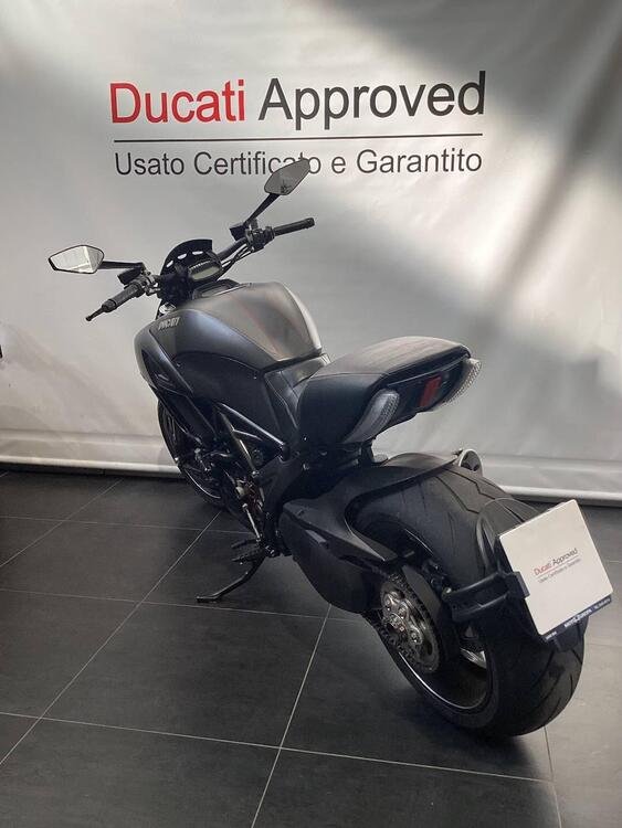 Ducati Diavel 1200 Carbon (2014 - 16) (4)