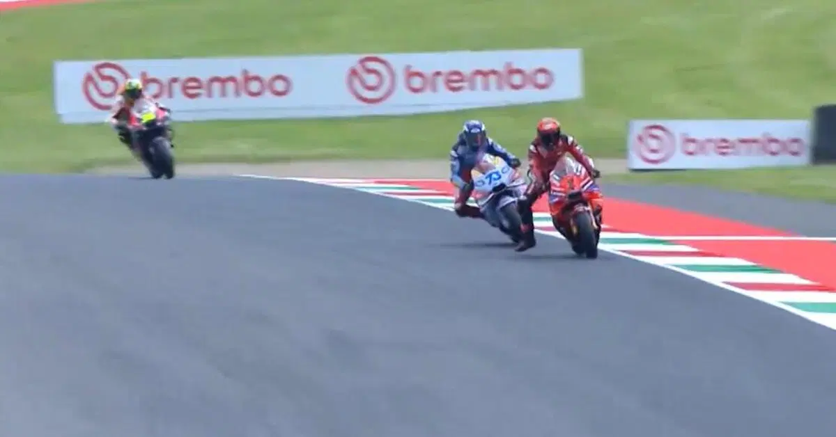 MotoGP 2024. GP d'Italia. Pecco Bagnaia penalizzato di tre posizioni in griglia per aver ostacolato Alex Marquez nelle pre-qualifiche [VIDEO]