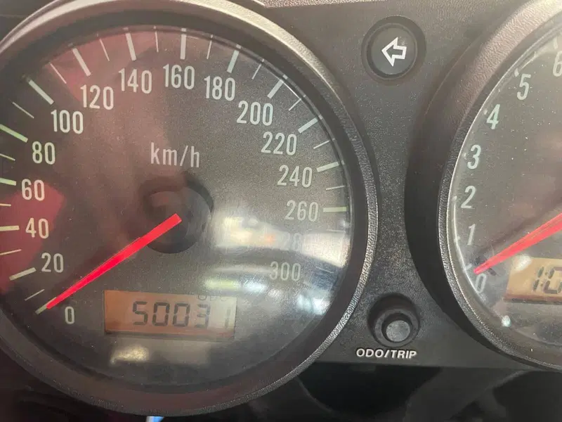 Kawasaki Ninja 900 ZX-9R (1998 - 01) (8)
