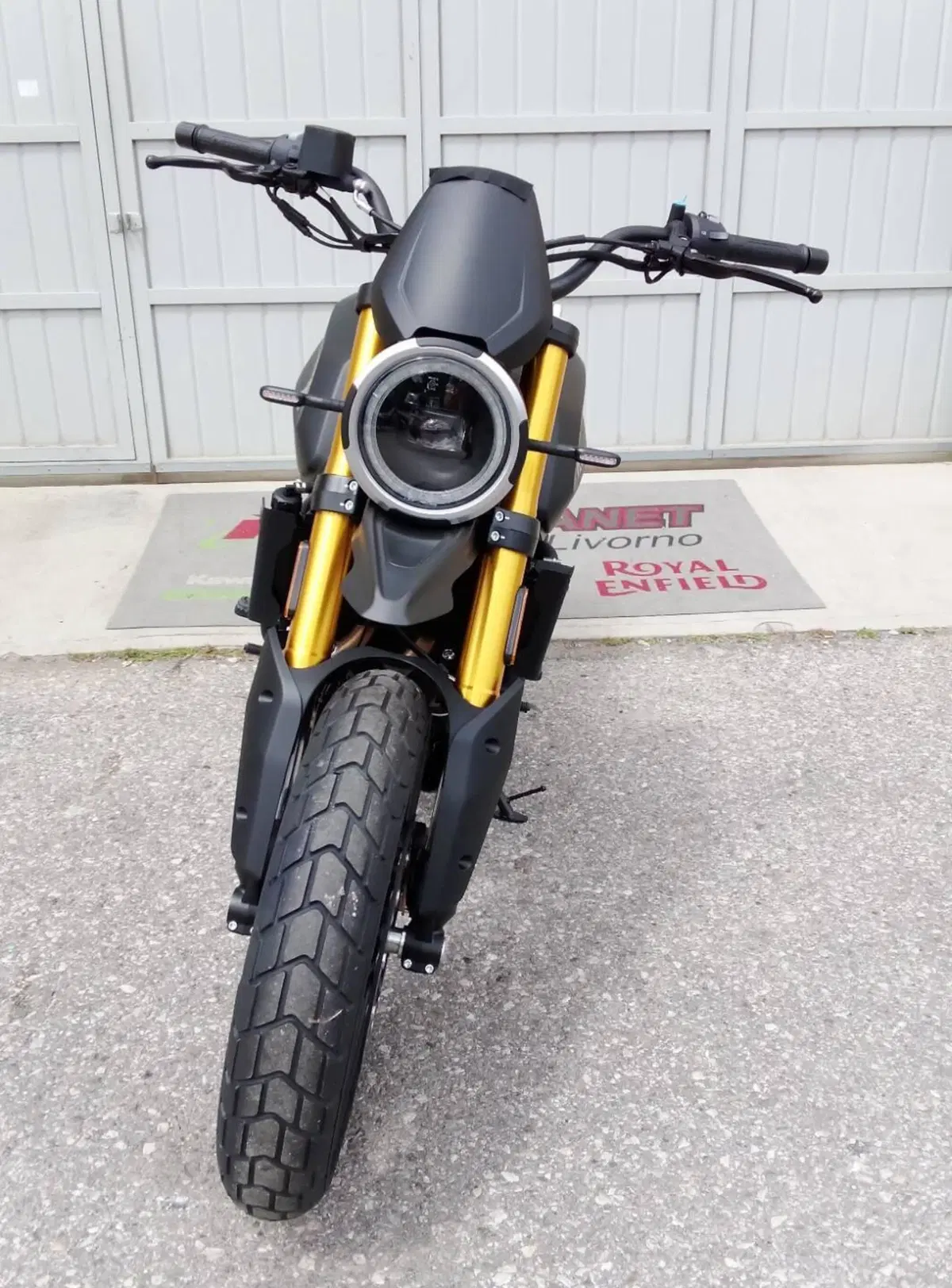 Moto Morini SEIEMMEZZO SCR (2022 - 26) (2)