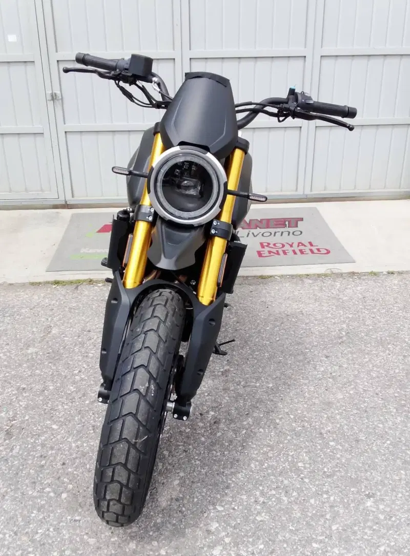 Moto Morini SEIEMMEZZO SCR (2022 - 26) (2)
