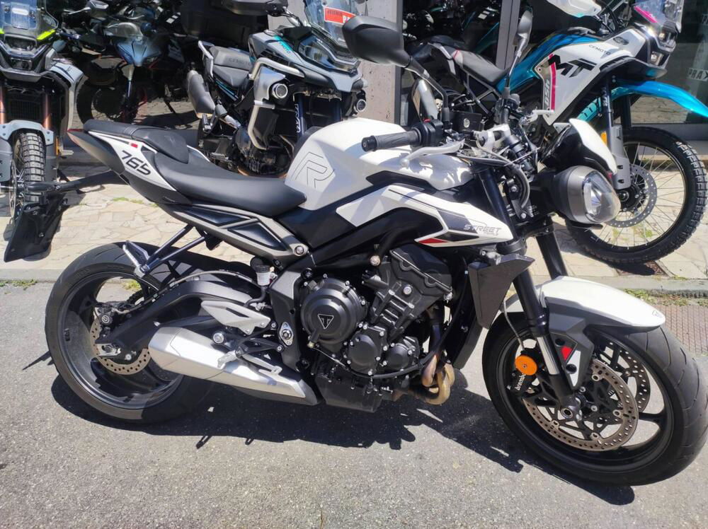 Triumph Street Triple 765 R (2023 - 24)