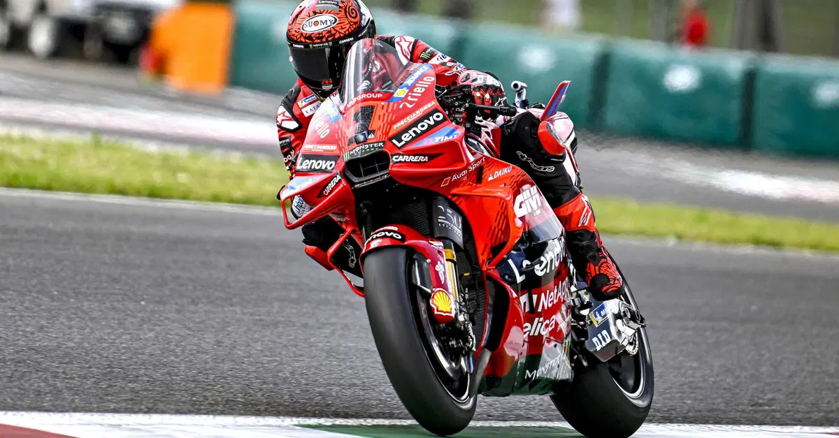 MotoGP 2024. GP d'Italia. Pecco Bagnaia torna a vincere la Sprint! Secondo Marc Marquez, caduto Jorge Martin [RISULTATI]