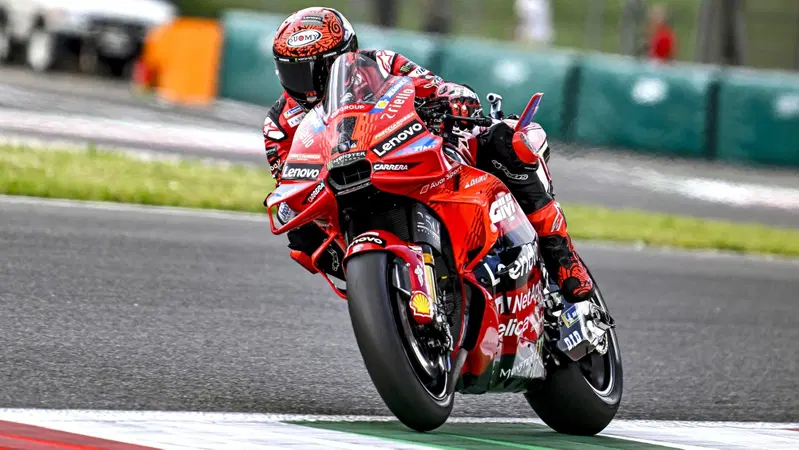 MotoGP 2024. GP d'Italia. Pecco Bagnaia torna a vincere la Sprint! Secondo Marc Marquez, caduto Jorge Martin [RISULTATI]