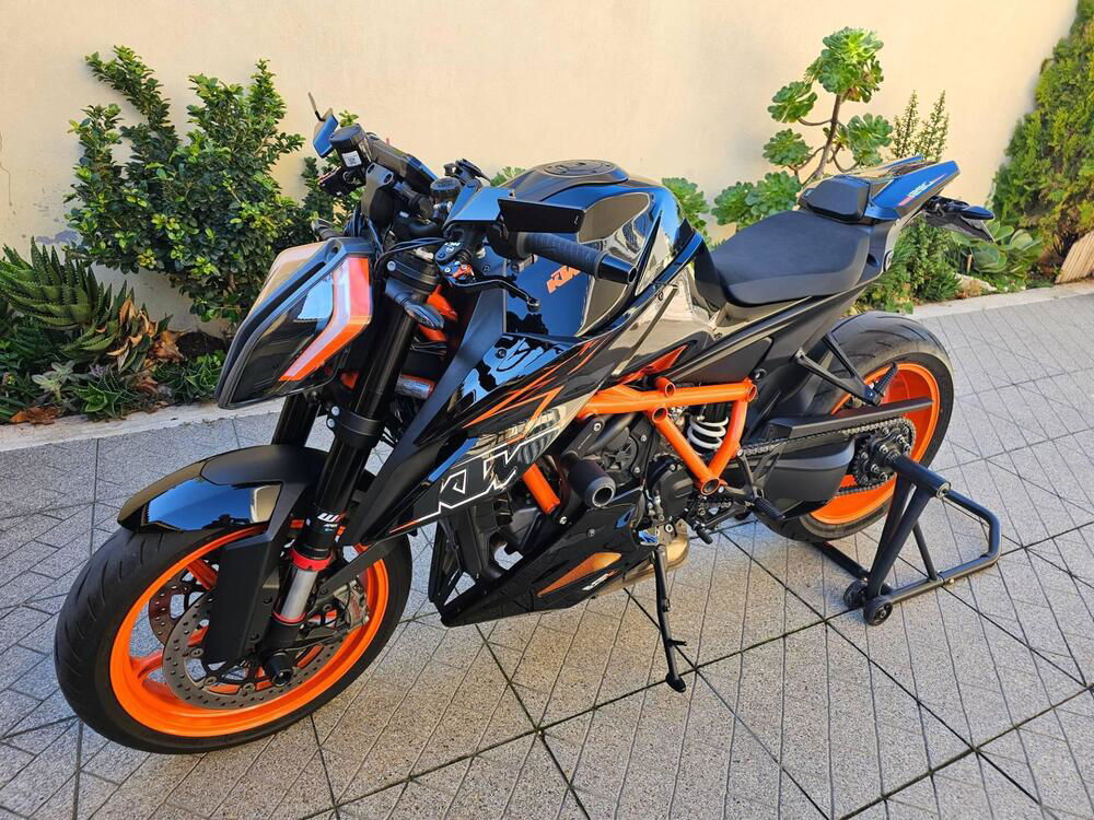 KTM 1290 Super Duke R (2022 - 23)