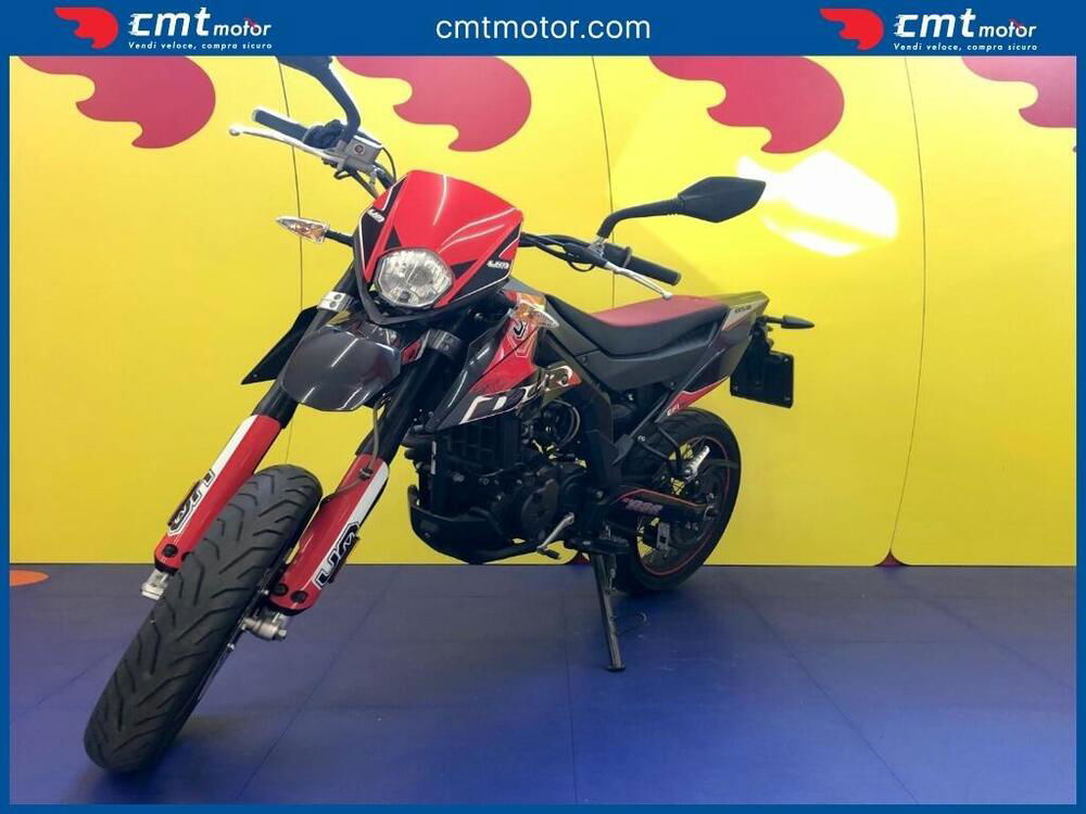 Um Italia DSR 125 SM (2019 - 22) (2)