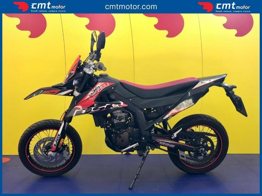 Um Italia DSR 125 SM (2019 - 22) (3)