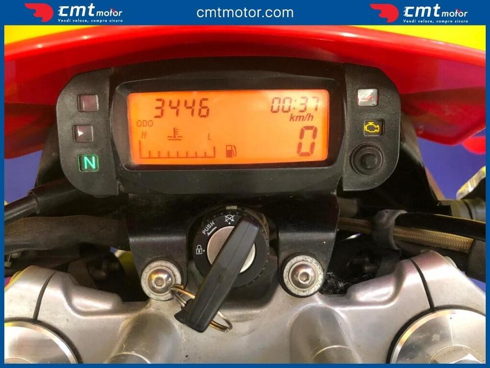 Um Italia DSR 125 SM (2019 - 22) (5)