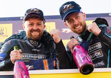 Tourist Trophy 2024: Sidecar, la prima vittoria dei fratelli Crowe!