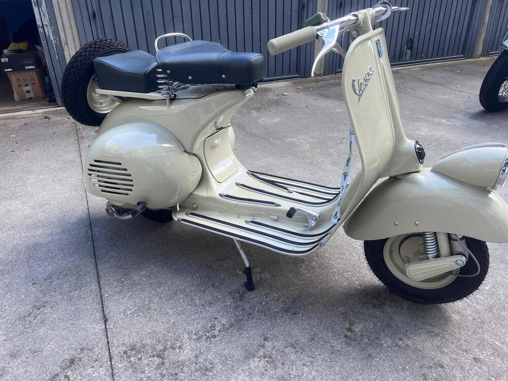 Piaggio Vespa 125 VMA  (4)