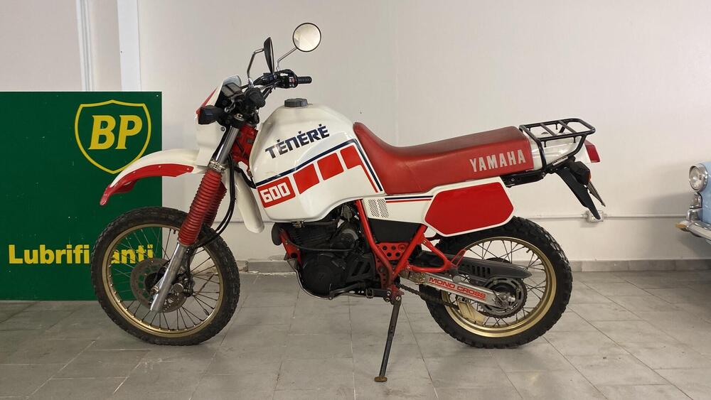 Yamaha Tenere 600 (2)