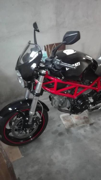 Ducati Monster 695 (2006 - 08) (3)