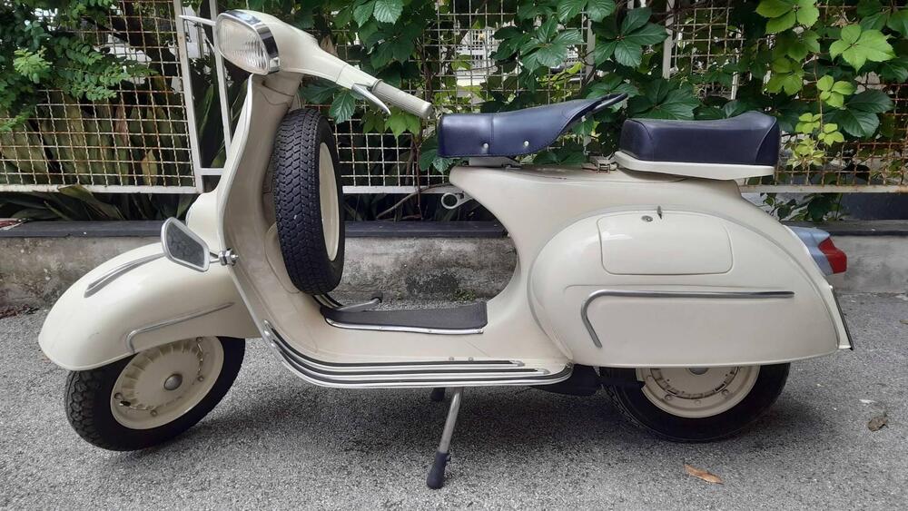 Piaggio Vespa 150 GL (VLA1) (2)