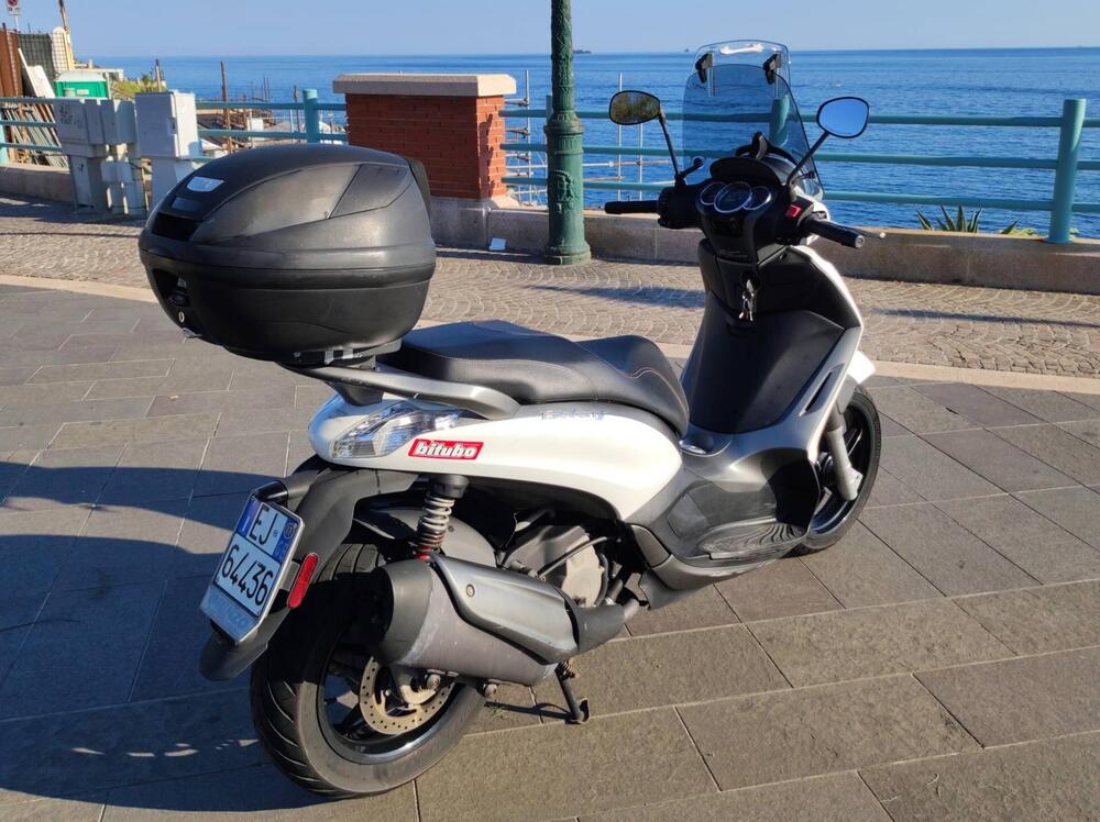 Piaggio Beverly 350 SportTouring ie ABS (2011 - 17) (3)