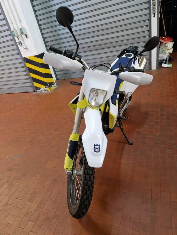 Husqvarna 701 Enduro (2022) (2)