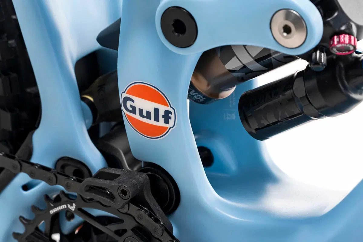 Solo 50 pezzi per la Mondraker NEAT Unlimited Gulf in edizione limitata (8)