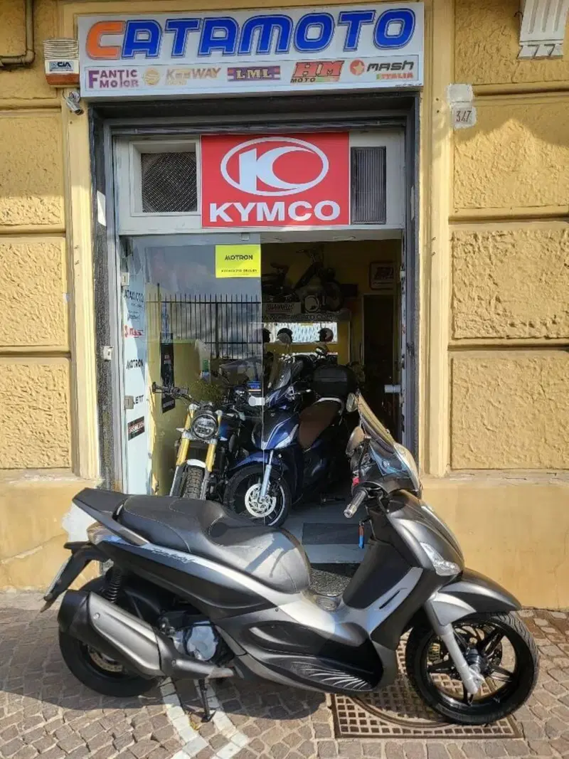 Piaggio Beverly 350 SportTouring ie (2011 - 15)