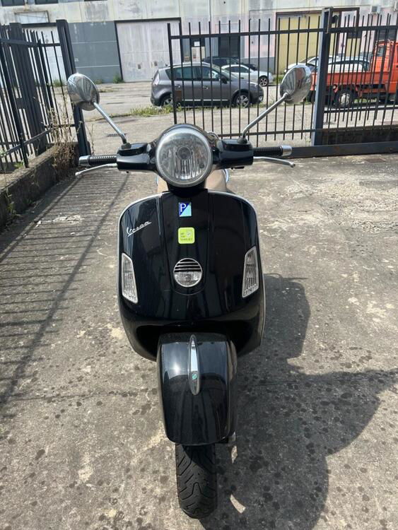 Vespa GTS 250 i.e. (4)