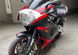 Aprilia RSV 1000 (2002) usata