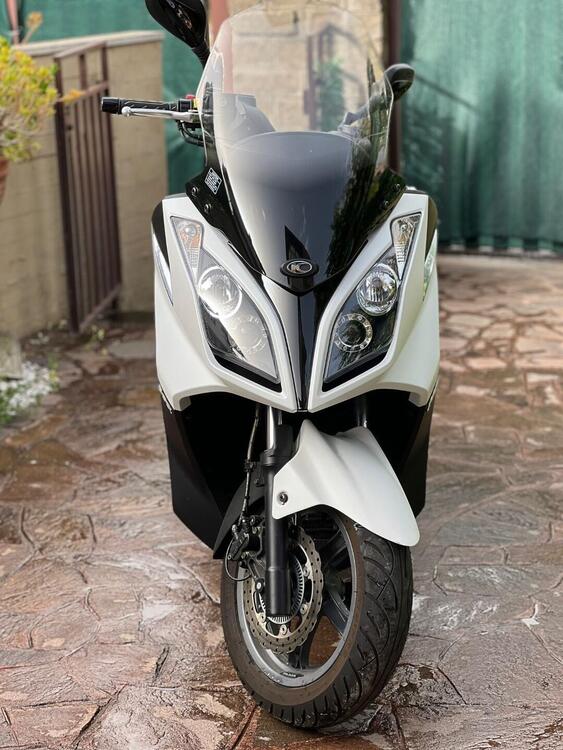 Kymco Downtown 300i ABS (2009 - 17) (2)