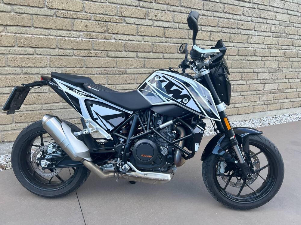 KTM 690 Duke (2016 - 19) (2)