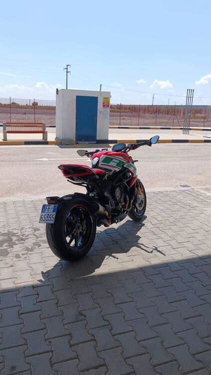 MV Agusta Dragster 800 RC SCS (2022 - 24)