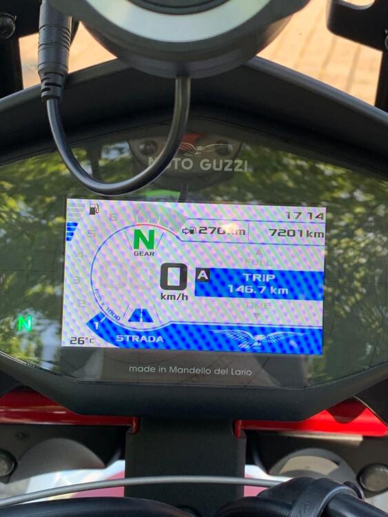 Moto Guzzi V85 TT Evocative Graphics (2019 - 20) (5)