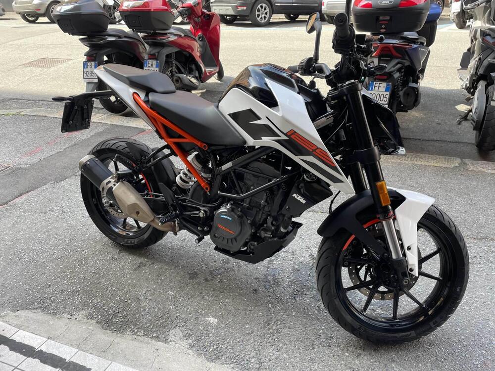 KTM 125 Duke (2021 - 23) (3)