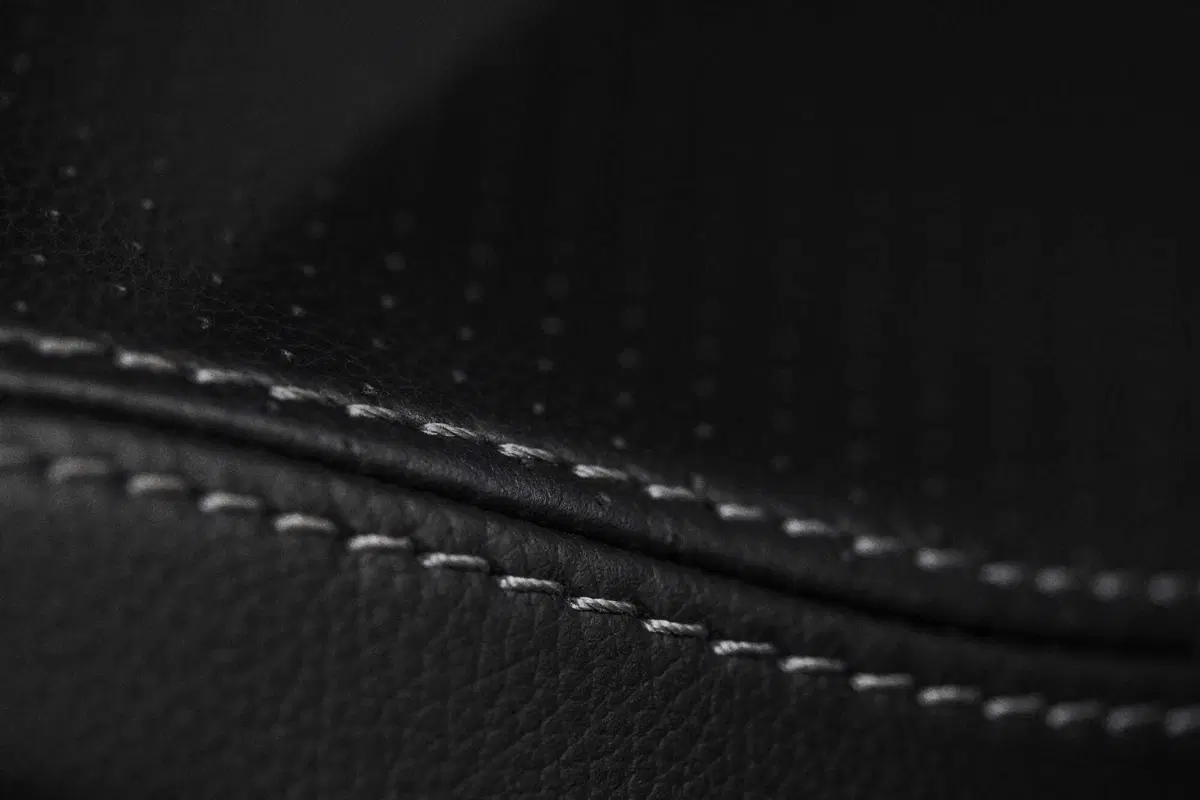 Triumph e Breitling di nuovo insieme, ecco la Speed Triple 1200 RR Breitling (16)