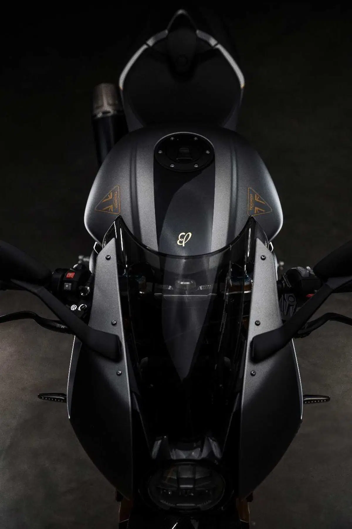 Triumph e Breitling di nuovo insieme, ecco la Speed Triple 1200 RR Breitling (30)