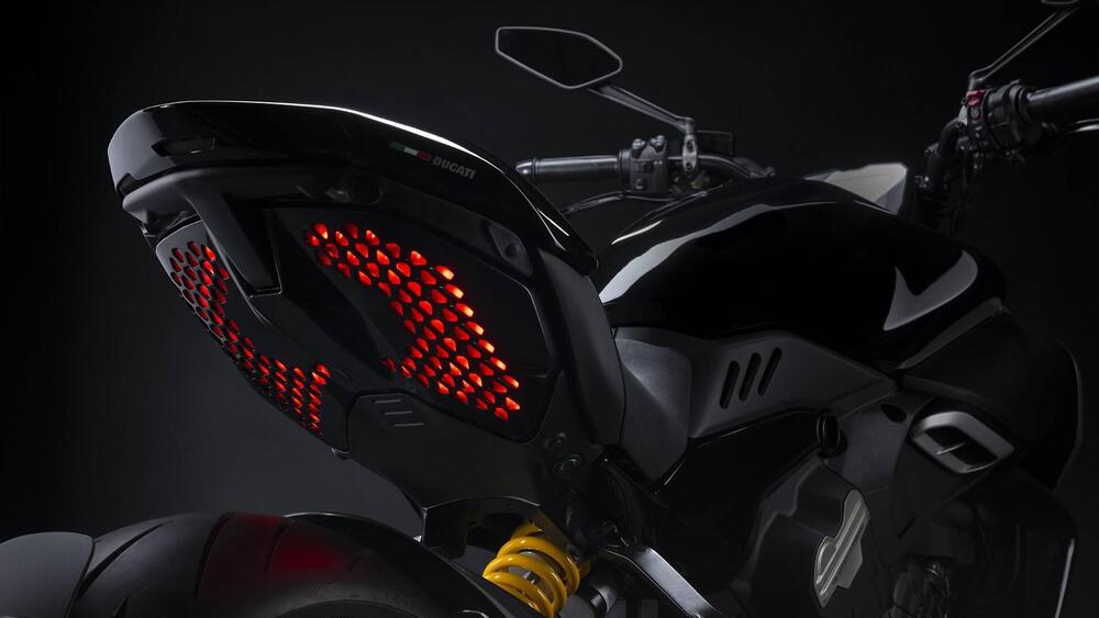 Ducati Diavel V4 (2023 - 24) (3)