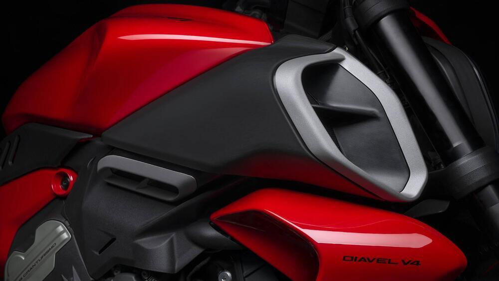 Ducati Diavel V4 (2023 - 24) (5)