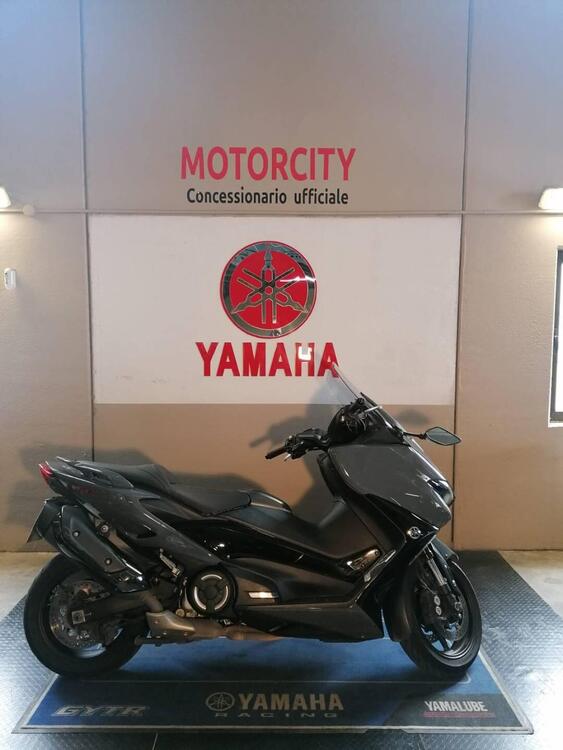 Yamaha T-Max 560 Tech Max (2021)