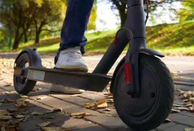 Niente casco sul monopattino. Enrico Stefano, Lime: "L'obbligo del casco non &egrave; la misura pi&ugrave; efficace per educare i passeggeri"