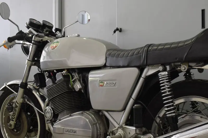 Laverda 1000 (4)